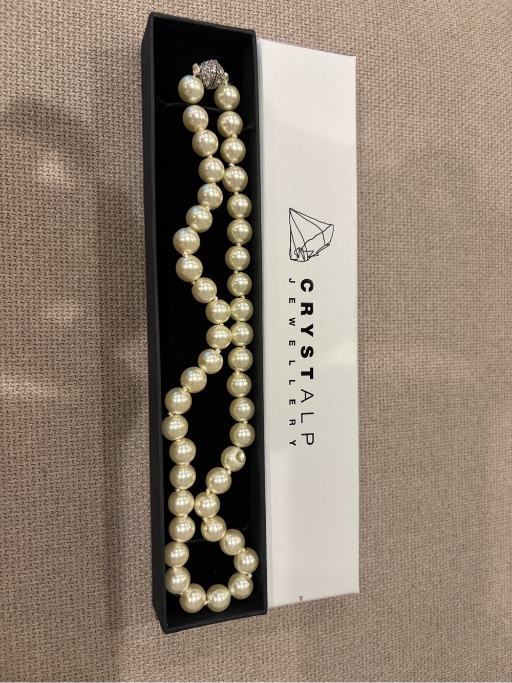 CrystalP Jewellery Pearl Necklace - Cream Pearls - Brand New